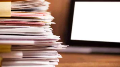The Digital Paper Trail: Managing Contracts and Documentation When Moving House in the UK