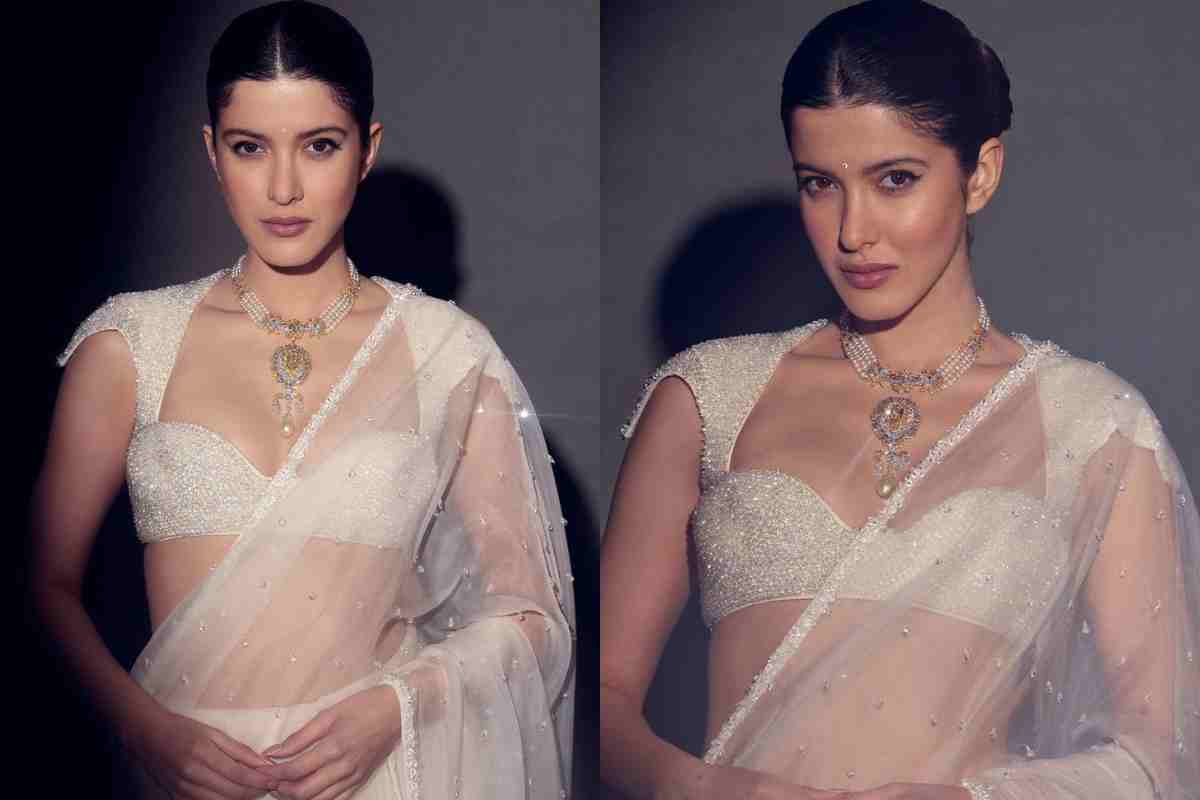 Shanaya Kapoor Looks Graceful In Her Sparkling White Traditional Look
