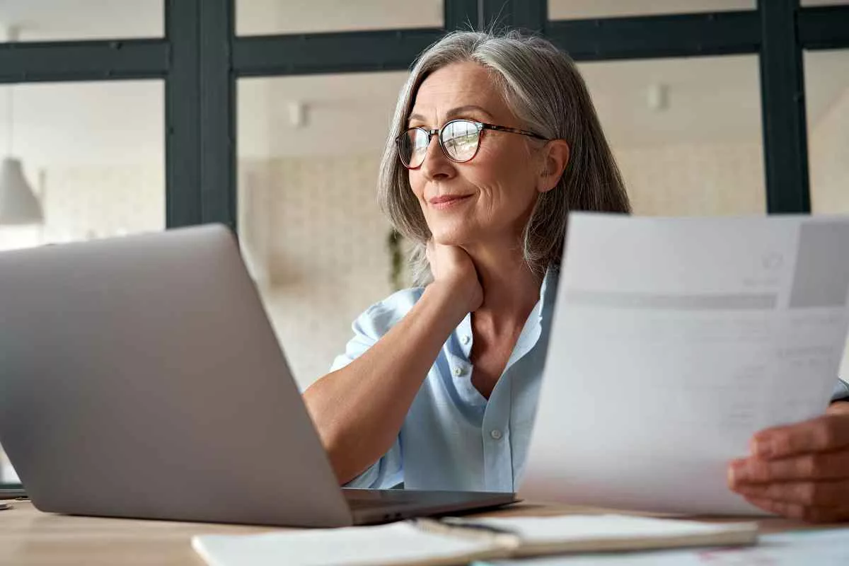 8 Advantages of Hiring Older Workers