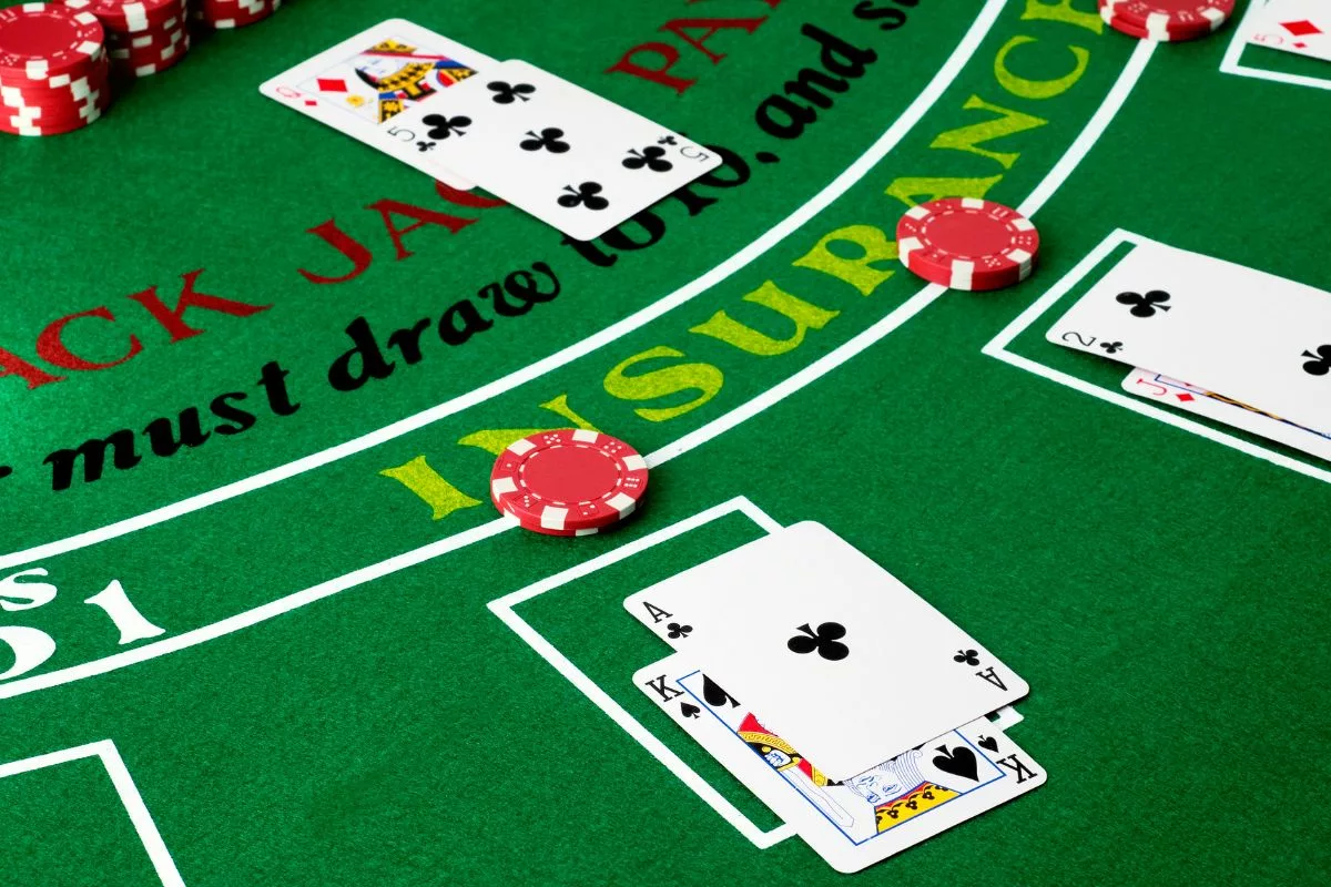 Can Playing Blackjack Online Sharpen Your Financial Decision-Making?