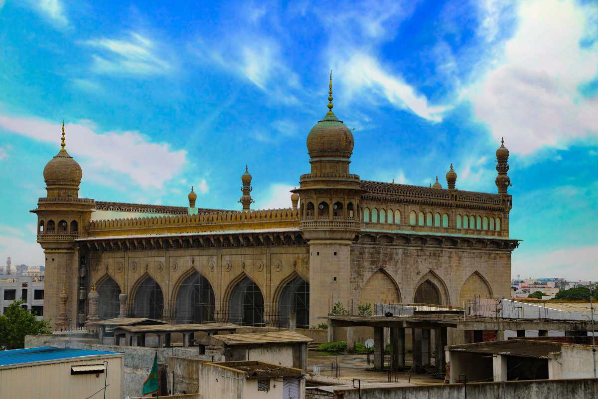 Enjoy A Holiday Trip To The City Of Pearls – Hyderabad: Discover the Must-Visit Attractions