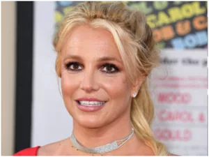 Amid dating rumours, Britney Spears says 'being single is awesome'