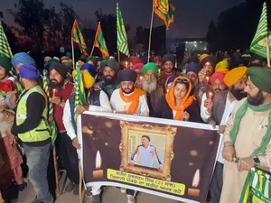 Farmers hold candlelight marches on Punjab-Haryana borders