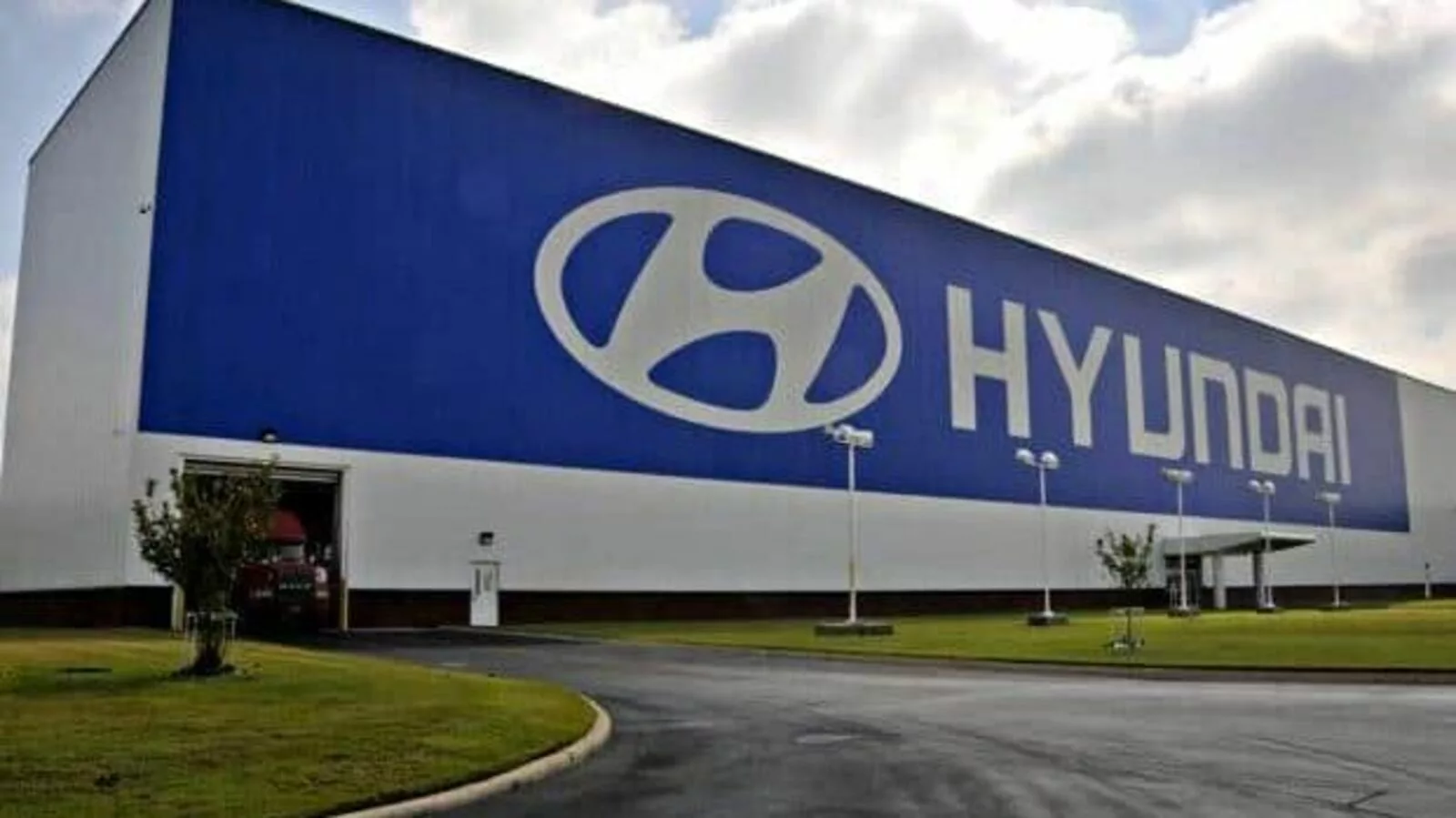 Hyundai seeks expansion, higher valuation with India IPO