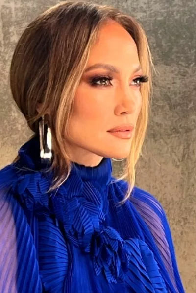 JLo reveals her stylist begged her to not wear iconic 2000 green gown