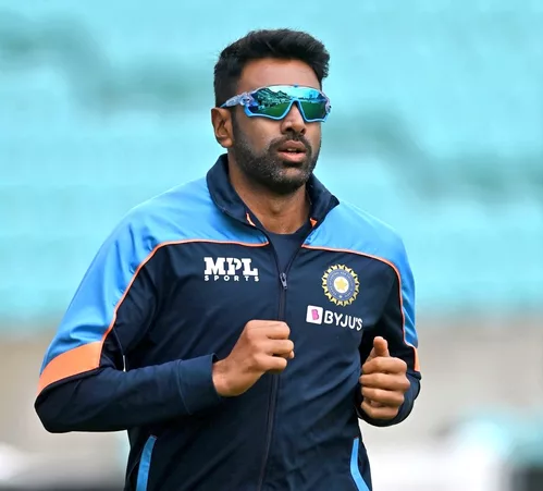Ravi Ashwin can come anytime during this Test Match and bowl straightaway: Dinesh Karthik