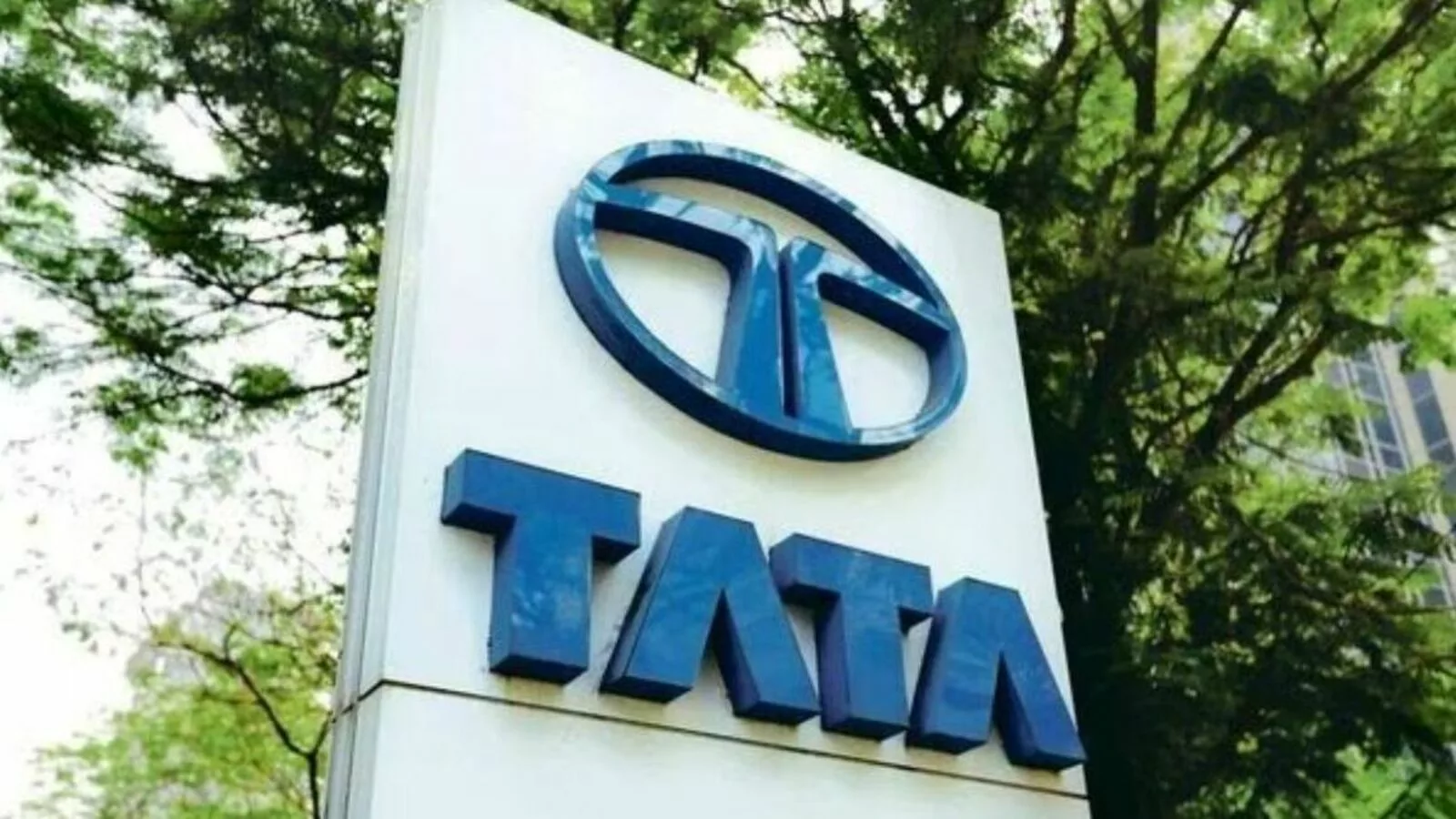 Tata Group mulls battery business spinoff, to expand presence in EV and renewable energy segments