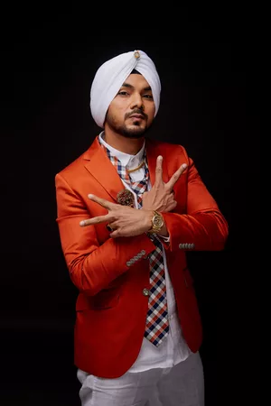 Daler Mehndi's son Gurdeep gets ready to walk on his father's lyrical path
