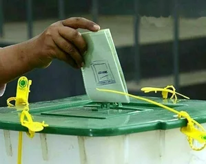 Amid ruckus, polling underway to elect new Pakistan PM