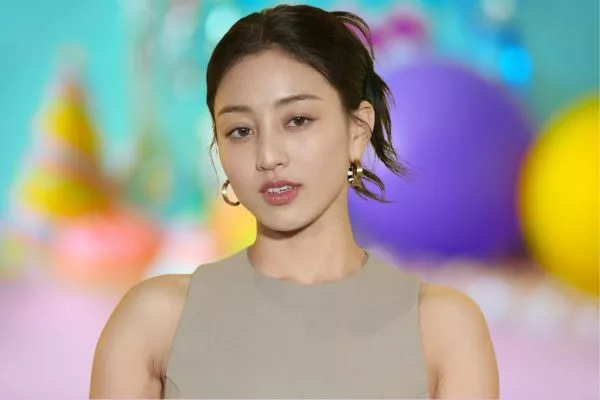 Who is Jihyo boyfriend? Who is the South Korean singer dating?