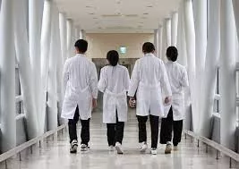 Medical professors blackmail people with mass resignations: S. Korea