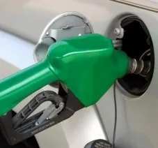 Pakistanis brace for another petrol price hike ahead of Eid-ul-Fitr