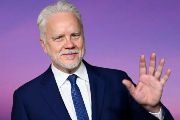Who is Tim Robbins girlfriend? Who is an American actor and director dating?