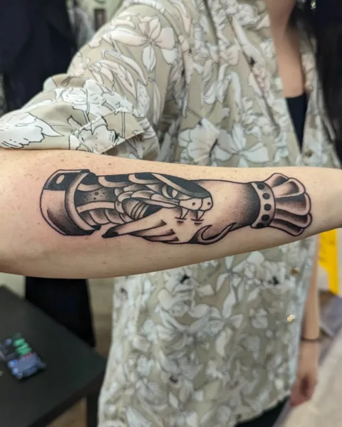 Long Trust No One Tattoo Design