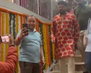 Kapil Sharma seeks blessings at Mata Vaishno Devi shrine