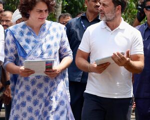 Rahul, Priyanka Gandhi to begin LS poll campaign in UP from Wednesday
