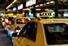 In a major victory for taxi drivers, a judge has ruled that the City of Ottawa was negligent when it allowed Uber to operate in 2014. The taxi industry has stated that this lawsuit win is a 'great victory'. The lawsuit was filed against the City of Ottawa over its handling of Uber's entry into the market 10 years ago. One of the plaintiffs in the class action lawsuit said that the rulings made on Monday were a great day for the taxi industry. A judge from the Ontario Superior Court observed that the City of Ottawa was neglectful in its enforcement of the city's taxi by-law, which proved to be detrimental to the city’s established taxi industry. The lawsuit was filed by Marc Andre Way, president and CEO of Coventry Connections, Metro Taxi Ltd, and taxi plate holder Iskhak Mail, who filed the class action lawsuit on behalf of taxi plate holders in the city, naming the City of Ottawa as the defendant in 2016. The lawsuit alleged that the City of Ottawa had contravened the Charter rights of plate holders and that the city's taxi bylaw constituted an unlawful tax. Marc Andre Way, who is also the president of the Canadian Taxi Association, said he is very pleased with the ruling that found the City negligent in its handling of Uber's emergence in the market. Way said, "This is a great victory for the industry and the rule of law. It shows that big tech, a big company, can't just walk into a city and disrupt an industry to the point where it's almost decimated." Justice Marc Smith ruled that while the City was negligent in its enforcement of the 2012 taxi bylaw, it did not infringe upon the Charter rights of taxi drivers, nor did the fees collected under the taxi bylaw constitute an unlawful tax. Justice Smith wrote, "The City's response to Uber's arrival was negligent, causing harm to the taxi industry. The City capitulated to Uber's bullying tactics when it entered the Ottawa market." Uber started its operations in Ottawa in 2014, and according to taxi drivers, its arrival disrupted the well-established taxi sector and its business. Uber was also operating outside the framework of the taxi bylaw, enabling it to gain undue advantages compared to the local taxi sector. The taxi industry in Ottawa is heavily regulated, requiring taxi drivers to pay fees to operate.